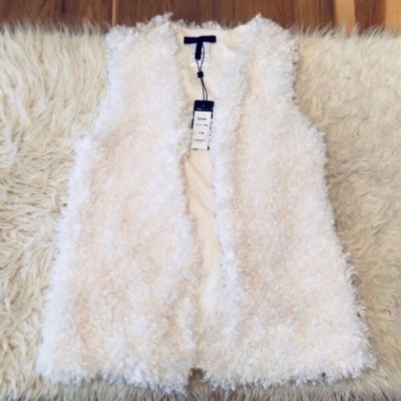 BCBGMAXAXRIA Soft Boucle Open Vest NEW - Picture 1 of 6